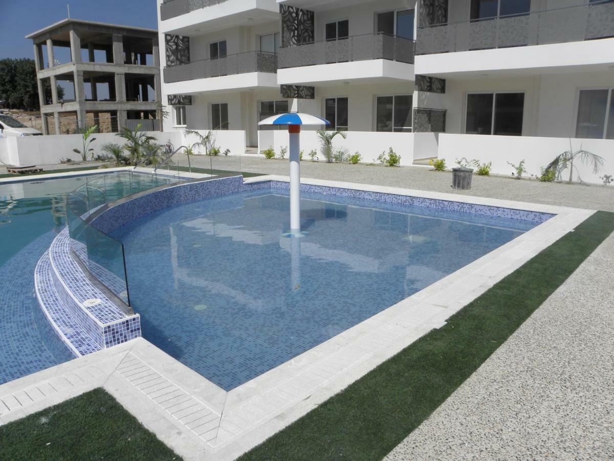 Cosy Apartment In A Luxury Resort พาราลิมนี ภายนอก รูปภาพ